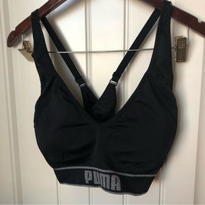 Puma Sports Bra, Size L.